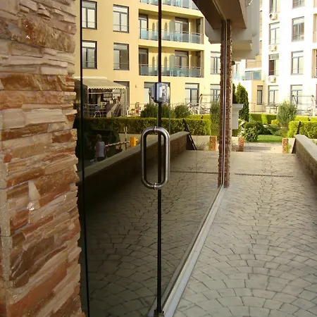 Appartement Menada Rainbow 4 *